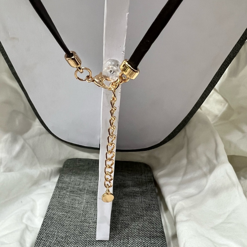 Fashion Necklace BoHo Chic Style W/ Leather Strap And 18kt Gold Plated☑️ - Picture 11 of 13